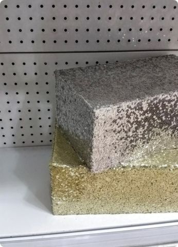 30 cm dikdörtgen payet kumaşlı altlık Yükselti