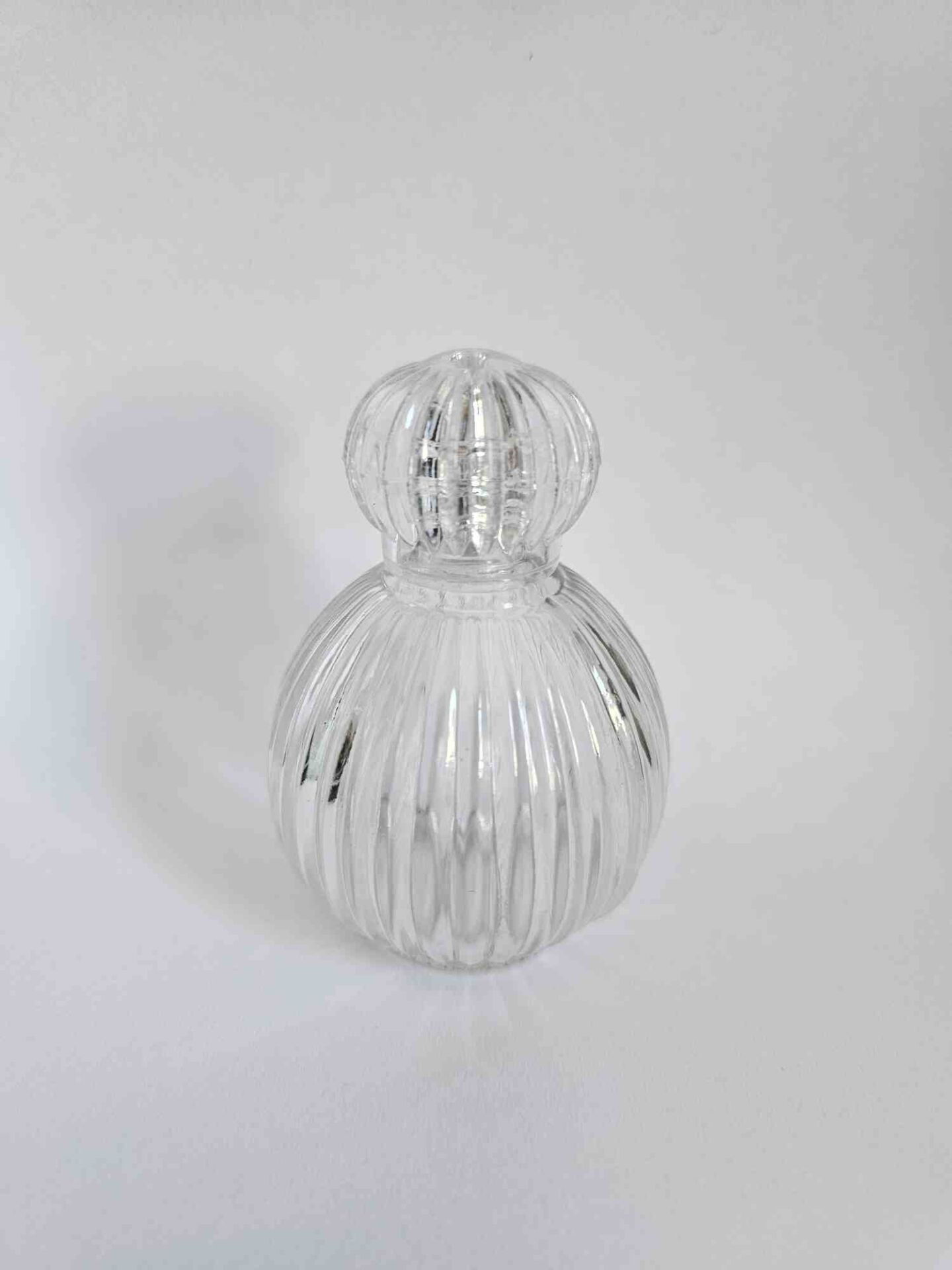 20 Li 50 cc Kristal Kapaklı Cam Çizgili Top Şişe