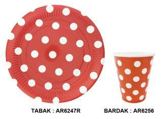 8 Lİ TABAK KARTON KIRMIZI PUANTİYELİ 23cm