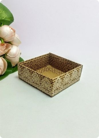 50 li 8x8x3 cm Altı Karton (Dantel Desenli) DEmonte Asetat Kapaklı Kutu