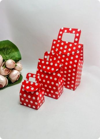 50 Li Selefonlu Karton Mini Hediyelik Çanta (Kırmızı Puanlı)