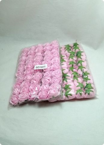 4 cm Büyük Lateks Gül