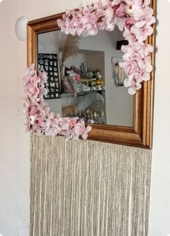 Süslü Düz Gümüş Aynalı Ahşap Çerçeve Kapı Süsü