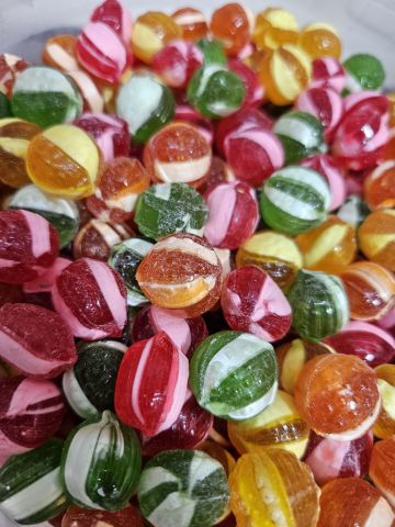 Yüksek Aromalı Çizgili Top Bonbon Şeker